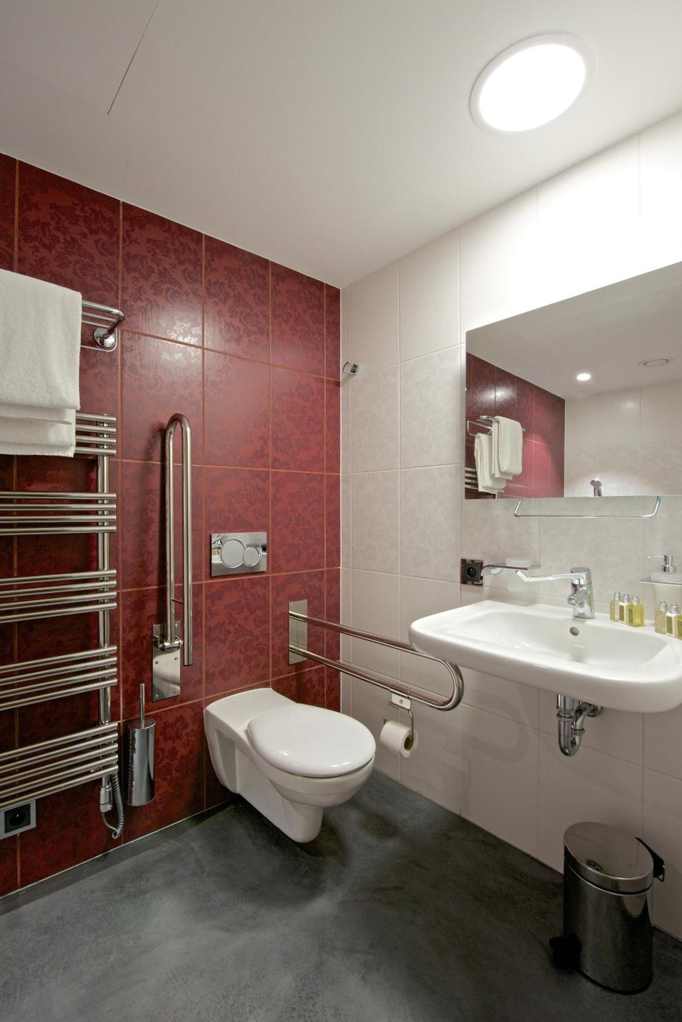 Zamek Ratmerice - Hotel & Resort المظهر الخارجي الصورة