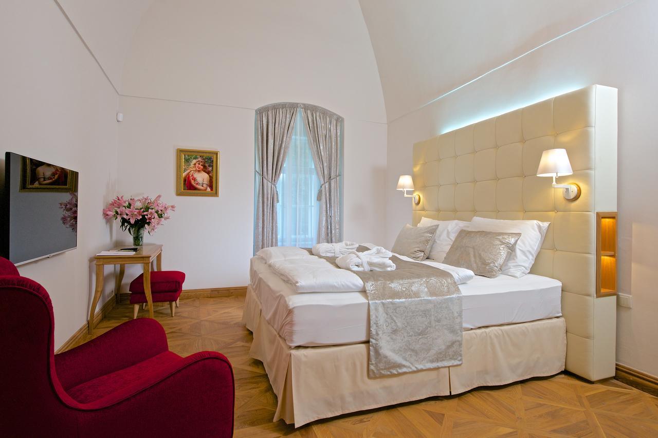 Zamek Ratmerice - Hotel & Resort المظهر الخارجي الصورة